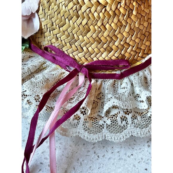 Vintage Doll Straw Hat With Lace & Ribbon Embellishments - Picture 4 of 8